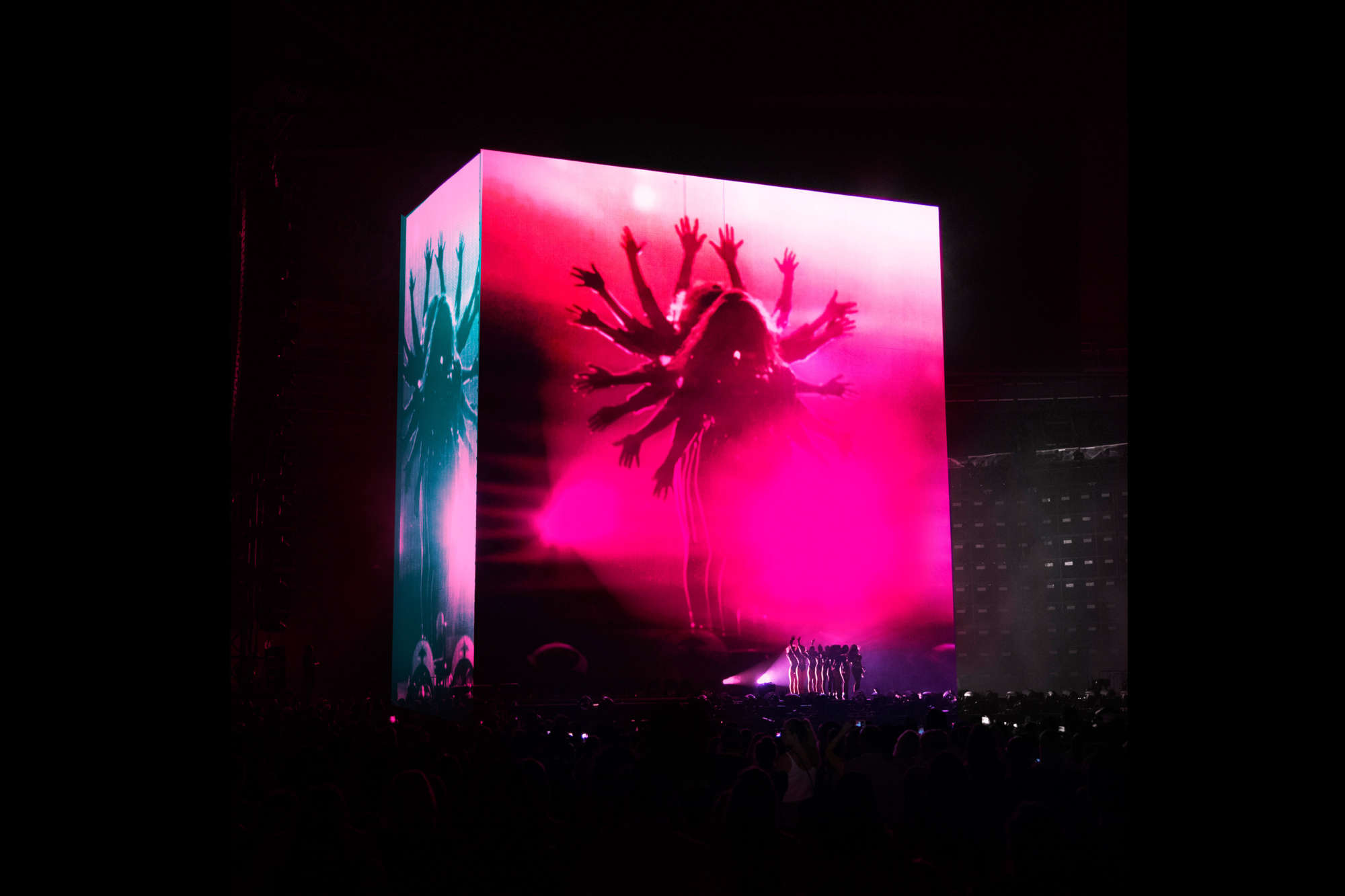 TED Talk: Es Devlin Explores Iconic Stage Designs for Beyoncé