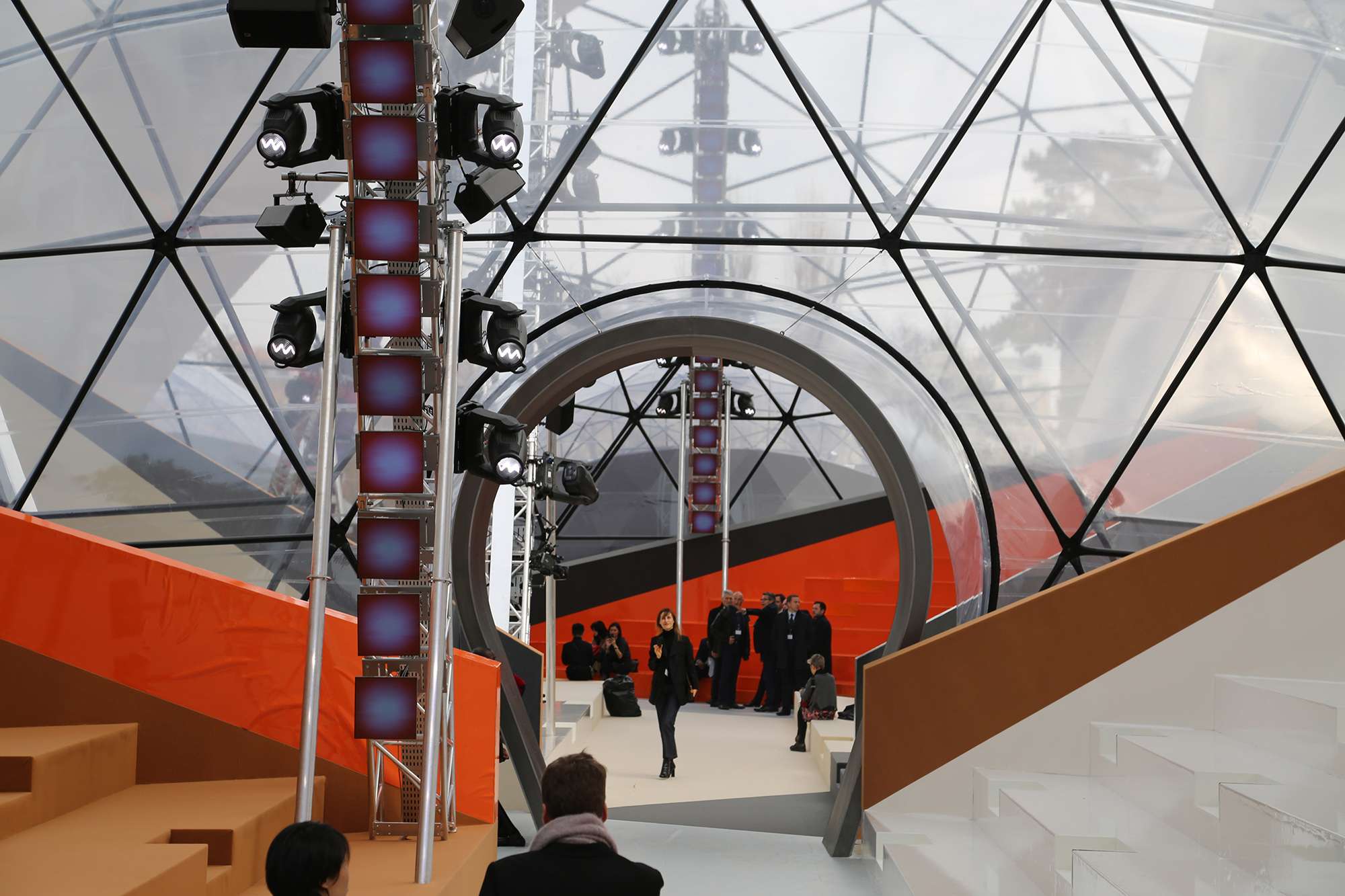 File:Louis Vuitton set design as described by Es Devlin at FutureFest in  2016.png - Wikimedia Commons