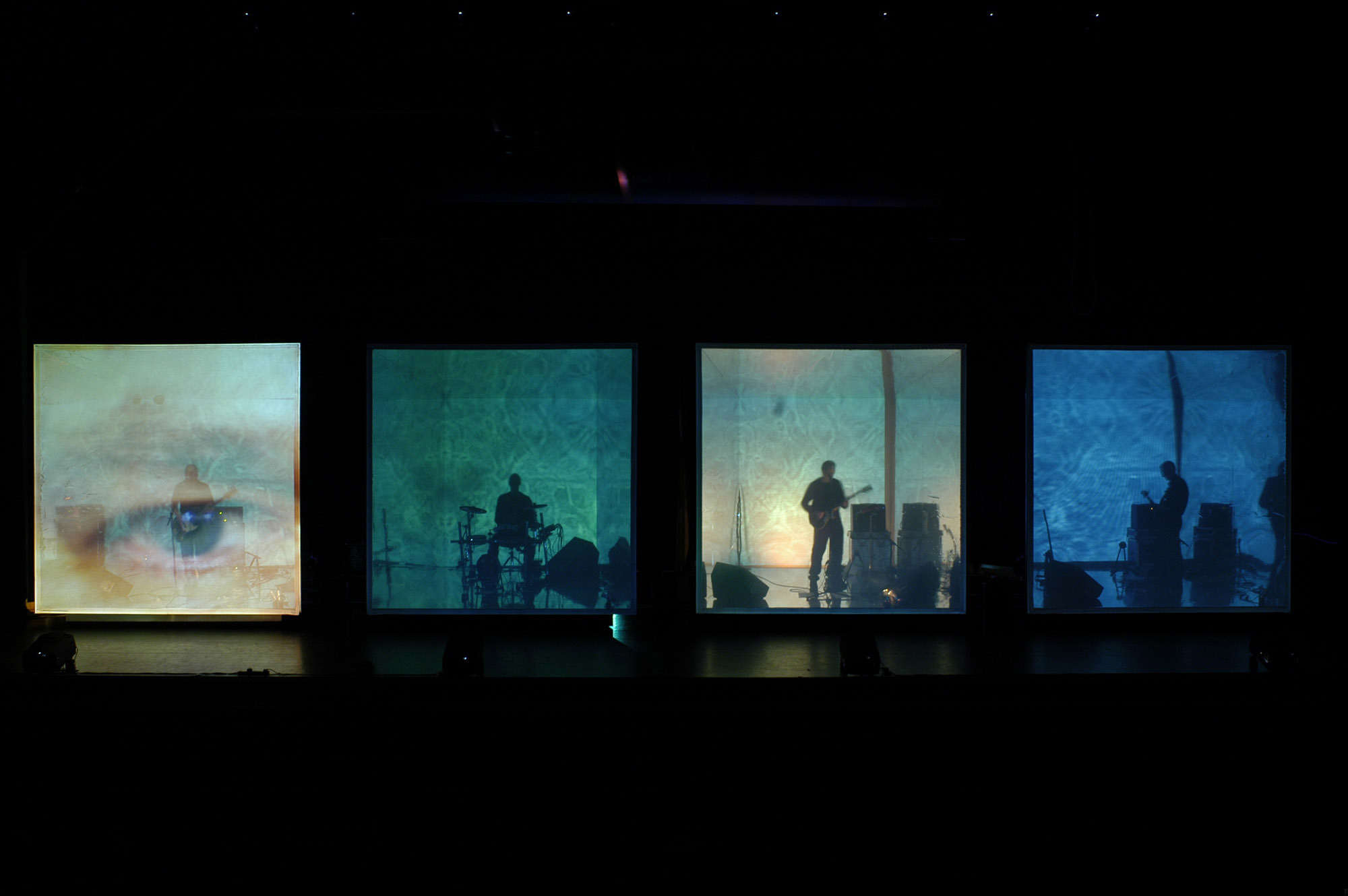 Wire Flag Burning Es Devlin